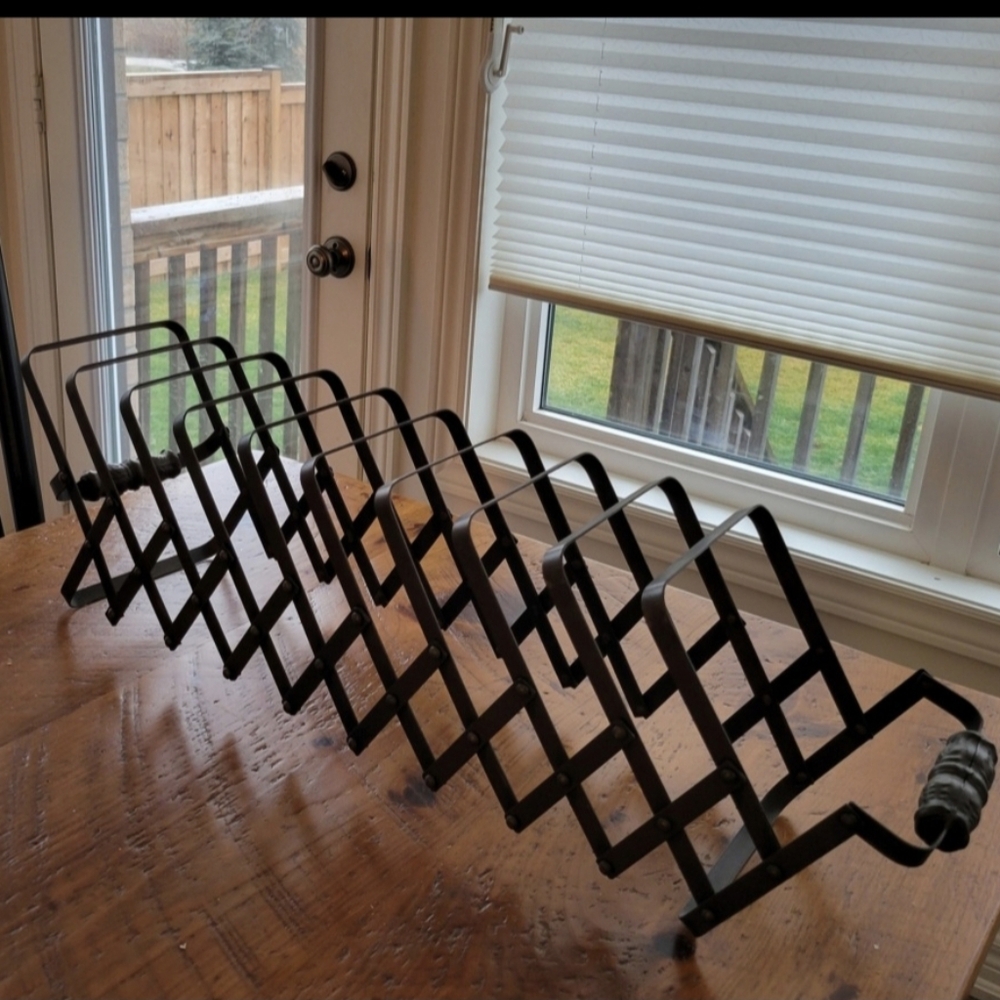 Farmhouse Plate Display - Picture 2 of 2